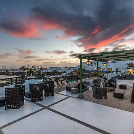兰萨罗特火山酒店 5*
