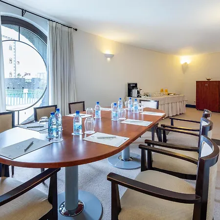 Semesteranläggning (resort) Livvo Volcan Lanzarote 5*