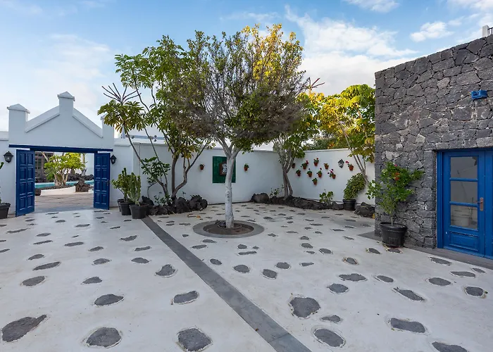 Livvo Volcan Lanzarote 5* Коста Бланка