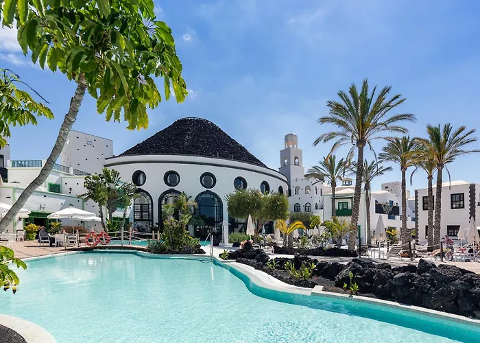 Курортный комплекс Livvo Volcan Lanzarote