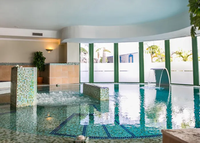 Курортный комплекс Livvo Volcan Lanzarote