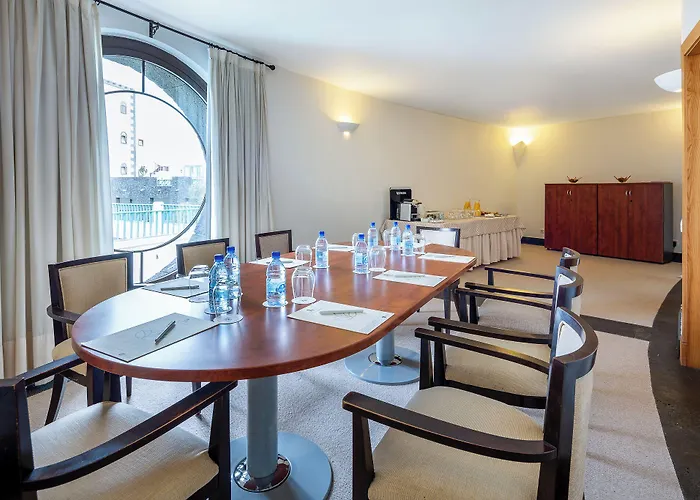 Livvo Volcan Lanzarote Курортный комплекс 5*