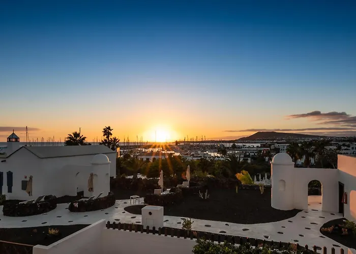 Livvo Volcan Lanzarote Курортный комплекс 5*