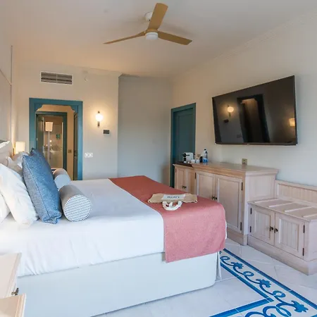 Semesteranläggning (resort) Livvo Volcan Lanzarote 5*